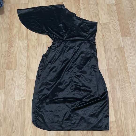 Ladmous black one shoulder cocktail dress. Size large. New with tags. - Picture 2 of 4